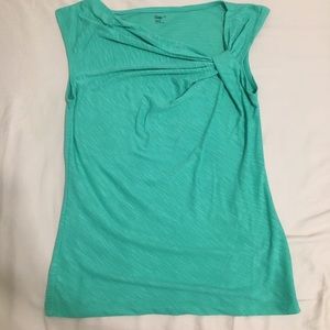 GAP sleeveless top